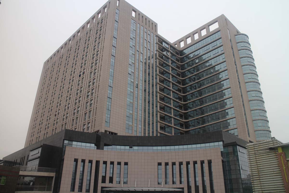 陽江市人民醫(yī)院新住院大樓手術(shù)部、一體化數(shù)字化手術(shù)室裝備設(shè)施安裝